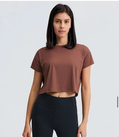 Go Shorty Cropped Tee